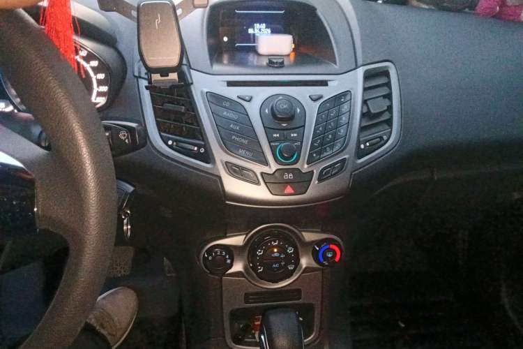 Used Ford Fiesta 2013 Hatchback 1.5L Automatic Fashion Edition Audio And AC Panel