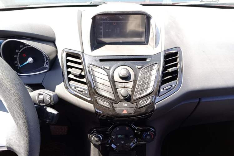 Used Ford Fiesta 2013 Hatchback 1.5L Automatic Sport Model Audio And AC Panel