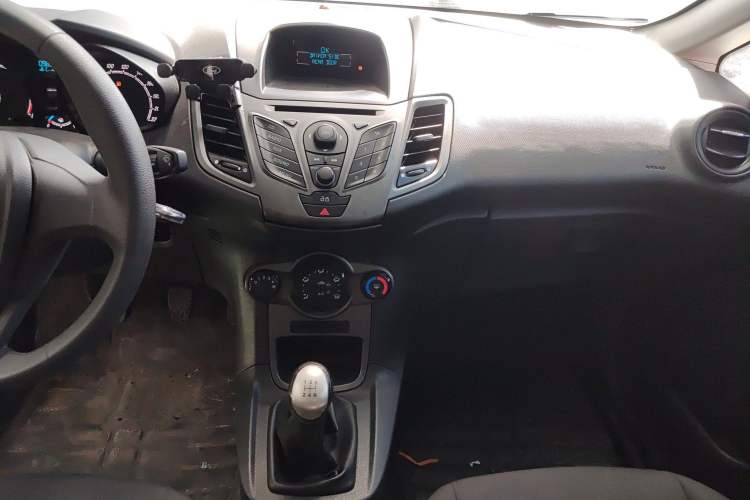 Used Ford Fiesta 2013 Hatchback 1.5L Manual Fashion Edition Audio And AC Panel