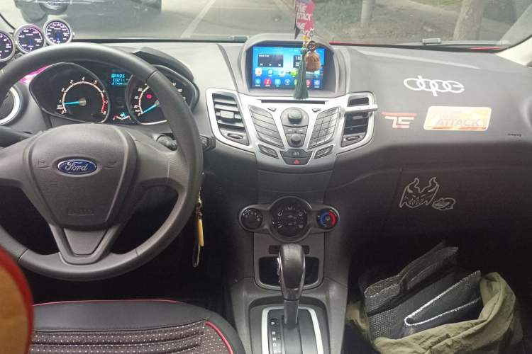 Used Ford Fiesta 2013 Hatchback 1.5L Automatic Fashion Edition Audio And AC Panel