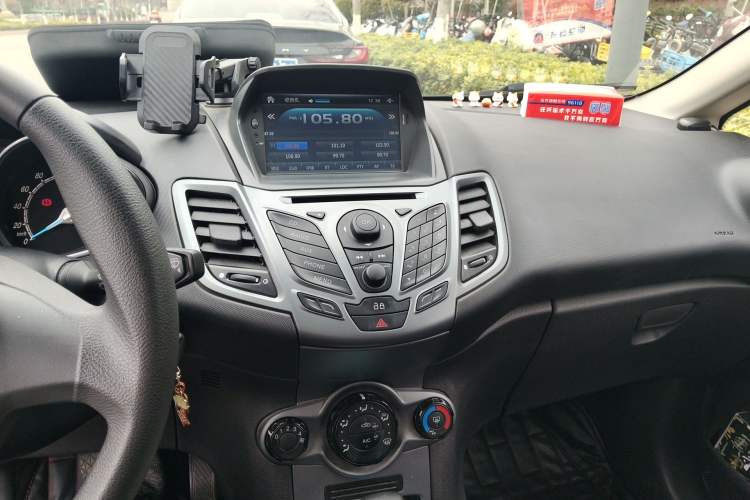 Used Ford Fiesta 2013 Hatchback 1.5L Automatic Fashion Edition Audio And AC Panel
