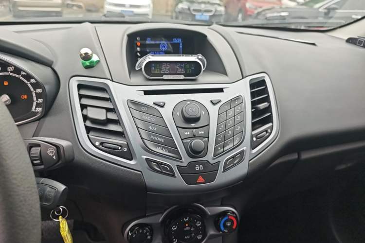 Used Ford Fiesta 2013 Hatchback 1.5L Automatic Fashion Edition Audio And AC Panel