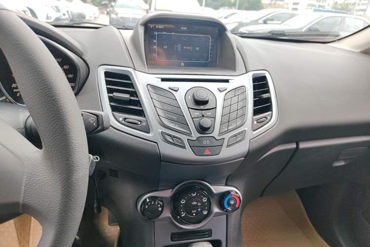 Used Ford Fiesta 2013 Hatchback 1.5L Automatic Fashion Edition Audio And AC Panel