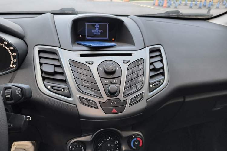 Used Ford Fiesta 2013 Hatchback 1.5L Automatic Fashion Edition Audio And AC Panel