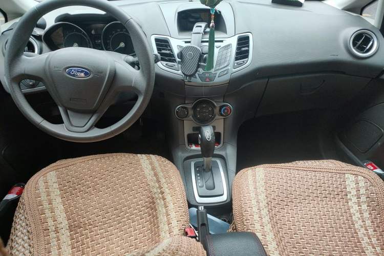 Used Ford Fiesta 2013 Hatchback 1.5L Automatic Prestige Model Center Console