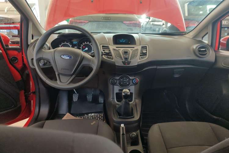 Used Ford Fiesta 2013 Hatchback 1.5L Manual Fashion Edition Center Console