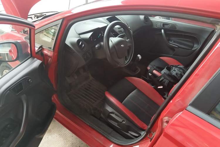 Used Ford Fiesta 2013 Hatchback 1.5L Manual Fashion Edition Driver Seat