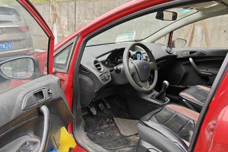 Used Ford Fiesta 2013 Hatchback 1.5L Manual Fashion Edition Driver Seat