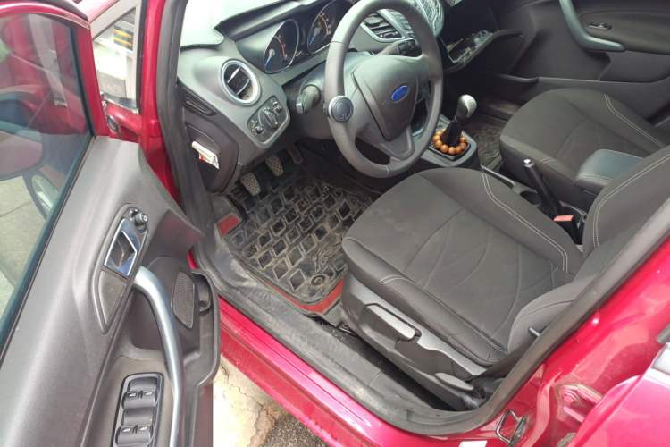 Used Ford Fiesta 2013 Hatchback 1.5L Manual Fashion Edition Driver Seat