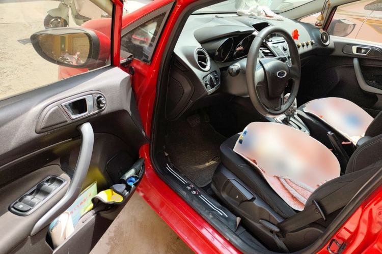 Used Ford Fiesta 2013 Hatchback 1.5L Automatic Fashion Edition Driver Seat