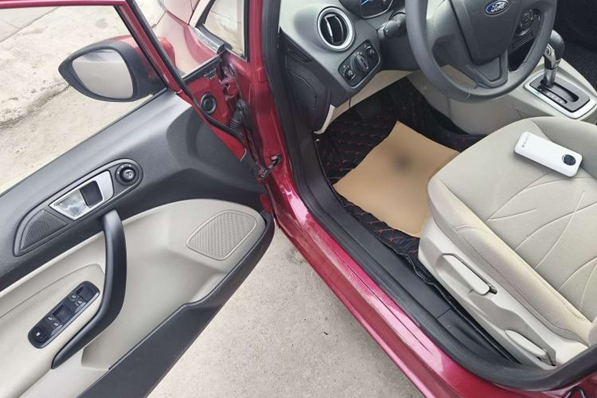 Used Ford Fiesta 2013 Sedan 1.5L Automatic Fashion Edition Driver Seat