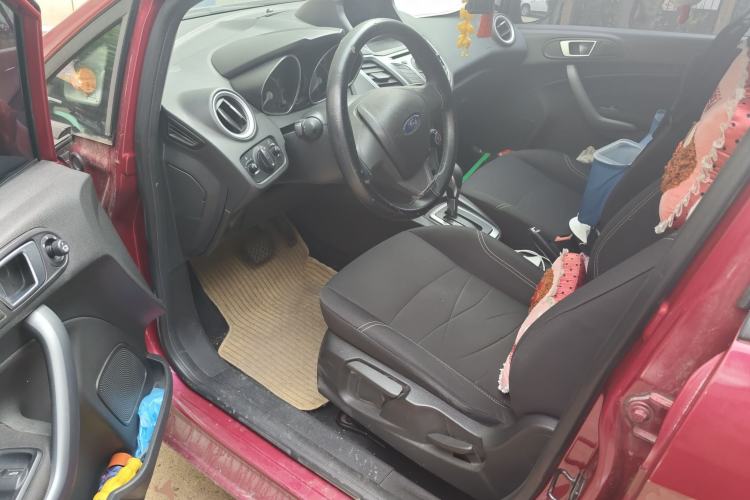 Used Ford Fiesta 2013 Hatchback 1.5L Automatic Fashion Edition Driver Seat