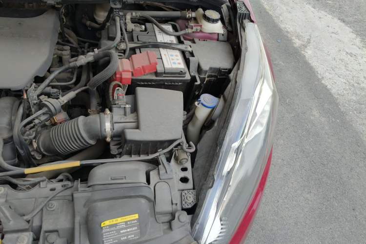 Used Ford Fiesta 2013 Hatchback 1.5L Automatic Fashion Edition Engine Bay Left