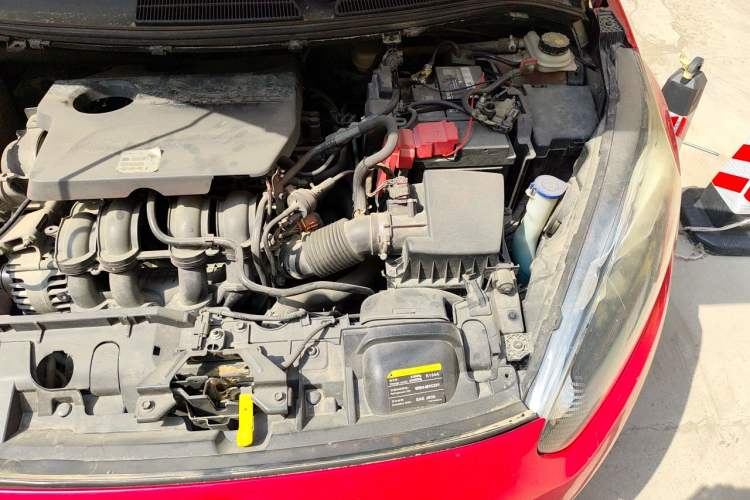 Used Ford Fiesta 2013 Hatchback 1.5L Automatic Fashion Edition Engine Bay Left