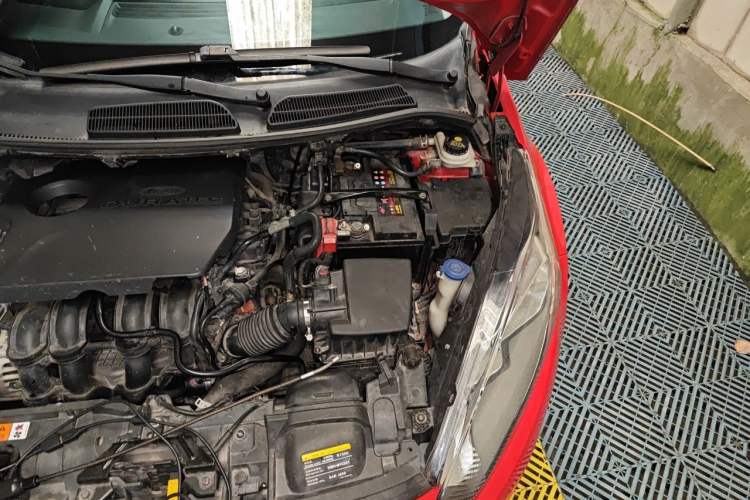 Used Ford Fiesta 2013 Hatchback 1.5L Automatic Fashion Edition Engine Bay Left