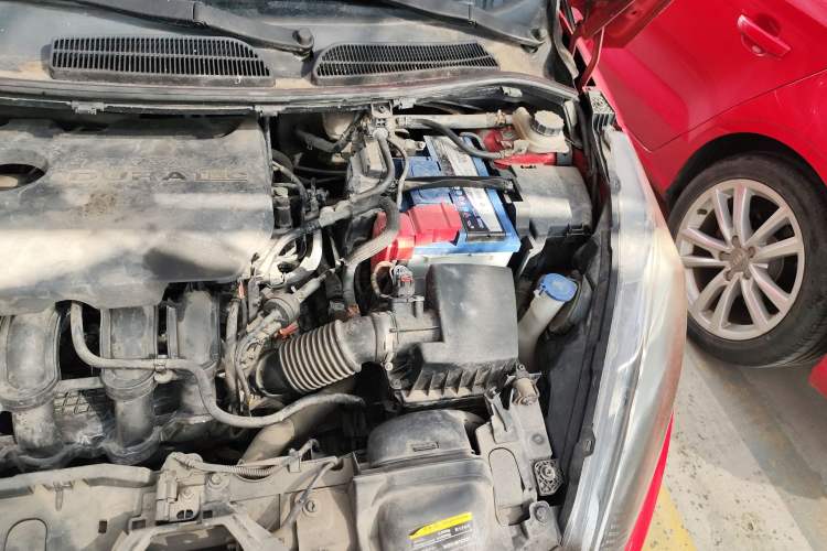 Used Ford Fiesta 2013 Hatchback 1.5L Automatic Fashion Edition Engine Bay Left