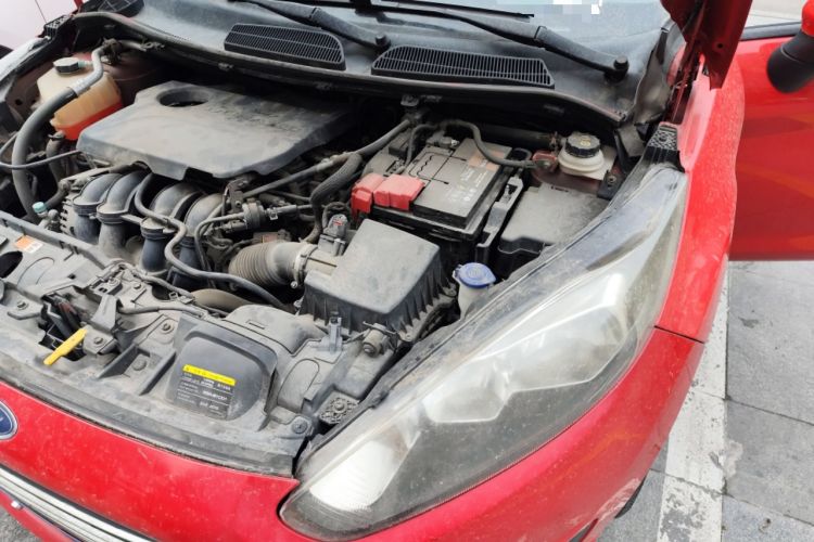 Used Ford Fiesta 2013 Hatchback 1.5L Automatic Fashion Edition Engine Bay Left