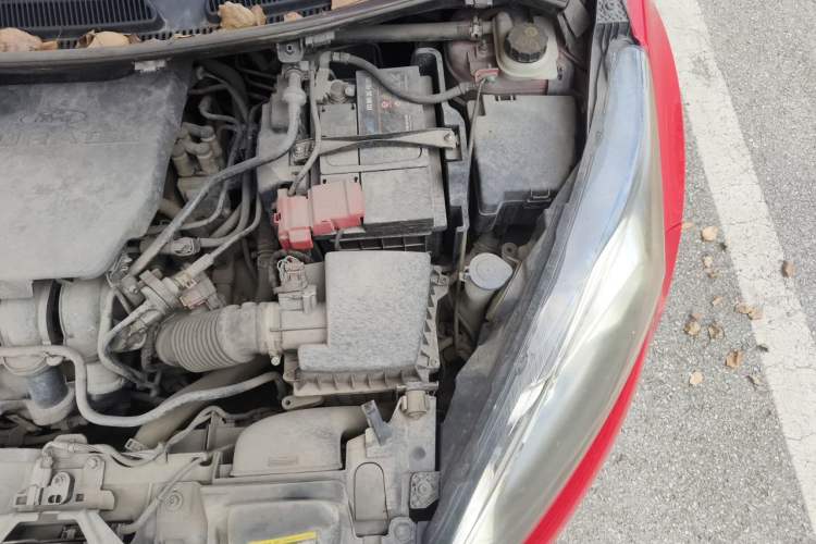 Used Ford Fiesta 2013 Sedan 1.5L Manual Fashion Edition Engine Bay Left