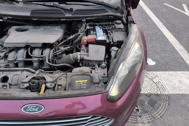 Used Ford Fiesta 2013 Hatchback 1.5L Automatic Fashion Edition Engine Bay Left