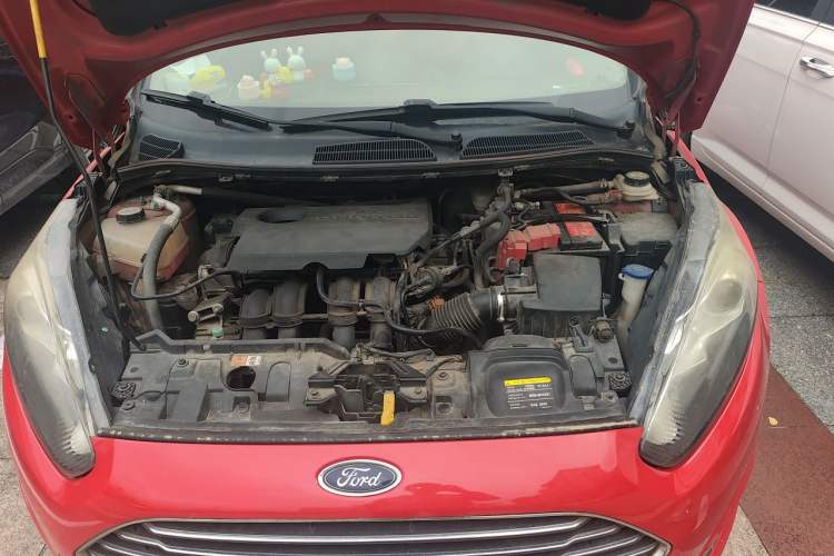 Used Ford Fiesta 2013 Hatchback 1.5L Automatic Fashion Edition Engine Bay
