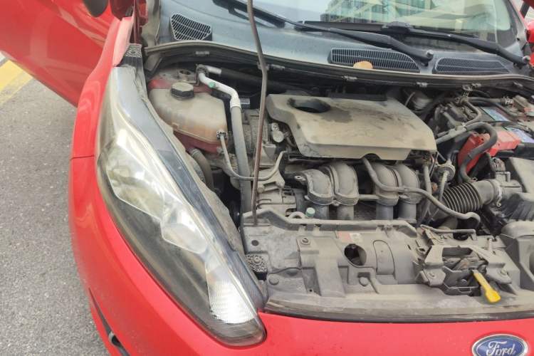 Used Ford Fiesta 2013 Hatchback 1.5L Automatic Fashion Edition Engine Bay Right