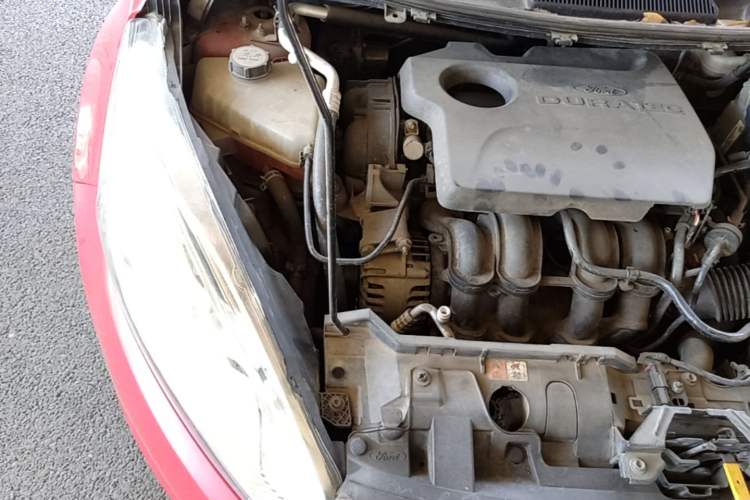 Used Ford Fiesta 2013 Hatchback 1.5L Automatic Sport Model Engine Bay Right