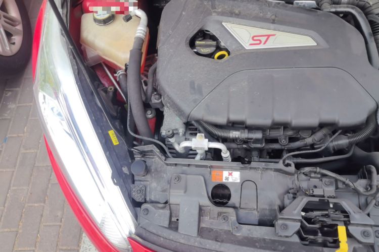 Used Ford Fiesta 2013 1.6T ST Engine Bay Right