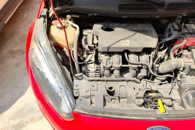Used Ford Fiesta 2013 Hatchback 1.5L Automatic Fashion Edition Engine Bay Right