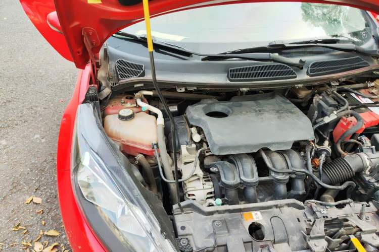 Used Ford Fiesta 2013 Hatchback 1.5L Automatic Fashion Edition Engine Bay Right