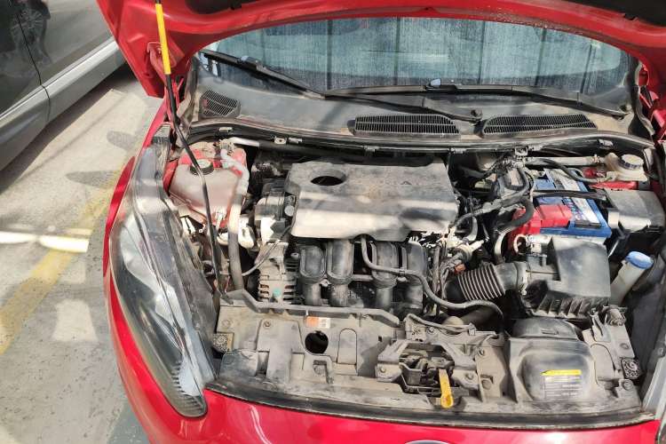 Used Ford Fiesta 2013 Hatchback 1.5L Automatic Fashion Edition Engine Bay Right