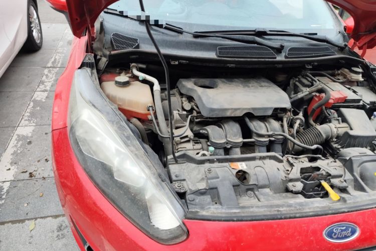 Used Ford Fiesta 2013 Hatchback 1.5L Automatic Fashion Edition Engine Bay Right