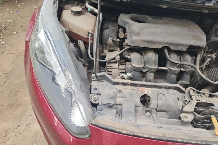 Used Ford Fiesta 2013 Hatchback 1.5L Automatic Fashion Edition Engine Bay Right