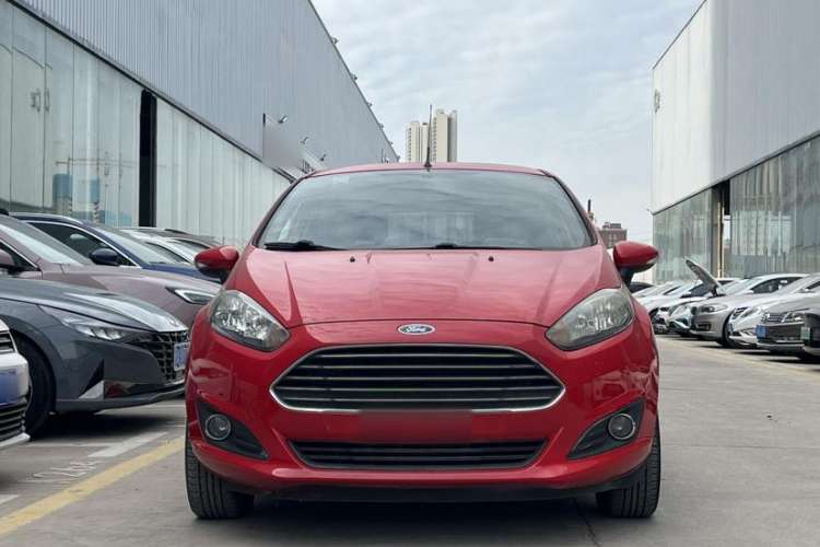 Used Ford Fiesta 2013 Hatchback 1.5L Automatic Fashion Edition Exterior 1