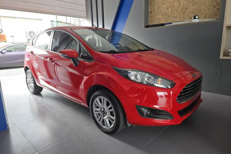 Used Ford Fiesta 2013 Hatchback 1.5L Automatic Fashion Edition Exterior 1