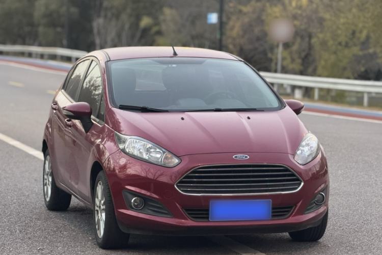 Used Ford Fiesta 2013 Hatchback 1.5L Automatic Fashion Edition Exterior 2