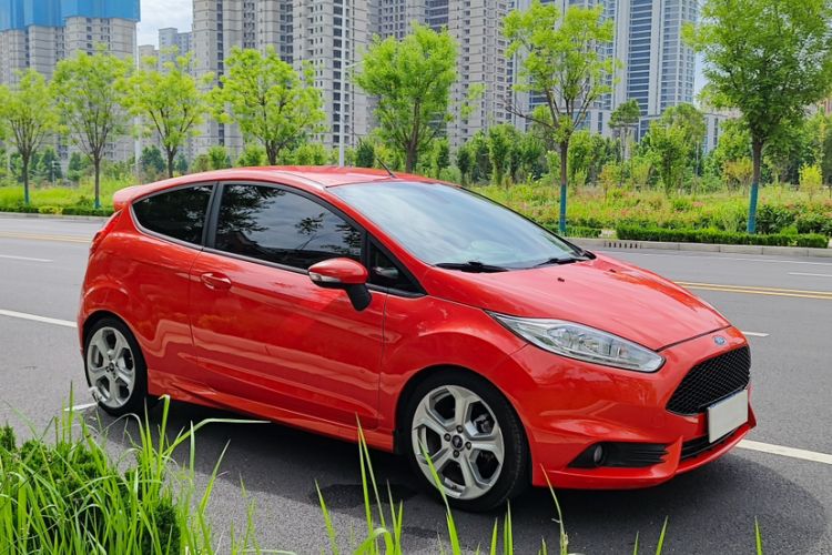 Used Ford Fiesta 2013 1.6T ST Exterior 2