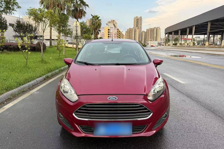 Used Ford Fiesta 2013 Hatchback 1.5L Automatic Fashion Edition Exterior 2