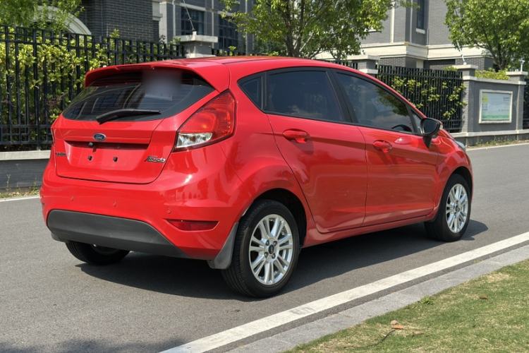 Used Ford Fiesta 2013 Hatchback 1.5L Automatic Fashion Edition Exterior 2