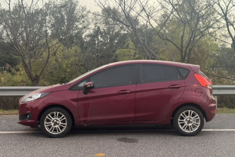 Used Ford Fiesta 2013 Hatchback 1.5L Automatic Fashion Edition Exterior 3