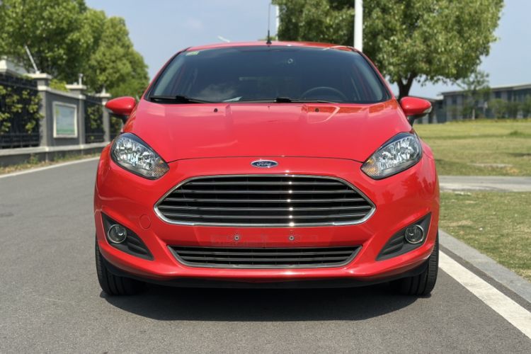 Used Ford Fiesta 2013 Hatchback 1.5L Automatic Fashion Edition Exterior 3