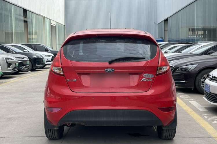 Used Ford Fiesta 2013 Hatchback 1.5L Automatic Fashion Edition Exterior 4