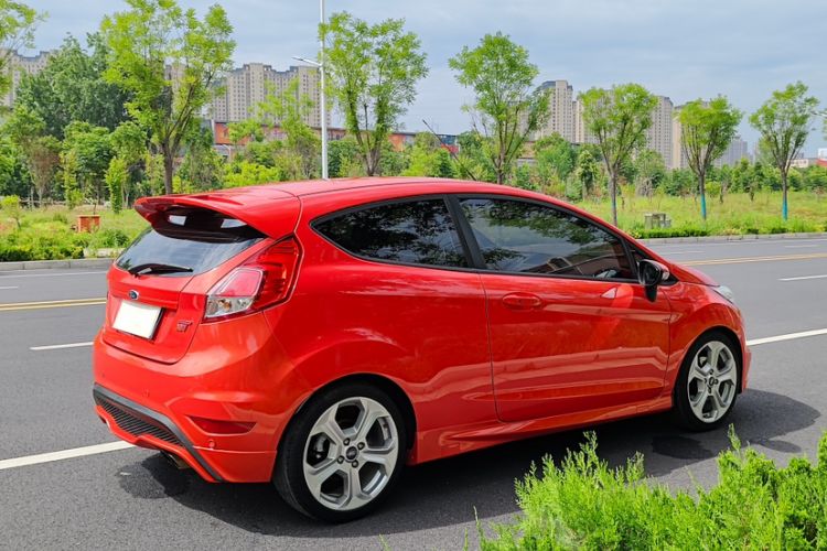 Used Ford Fiesta 2013 1.6T ST Exterior 5