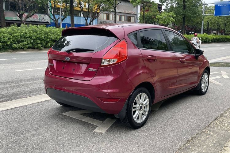 Used Ford Fiesta 2013 Hatchback 1.5L Automatic Fashion Edition Exterior 6