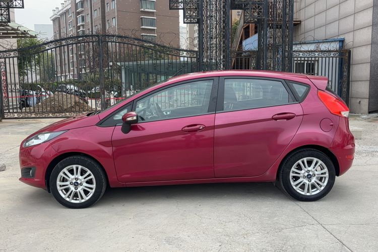 Used Ford Fiesta 2013 Hatchback 1.5L Automatic Fashion Edition Exterior 6