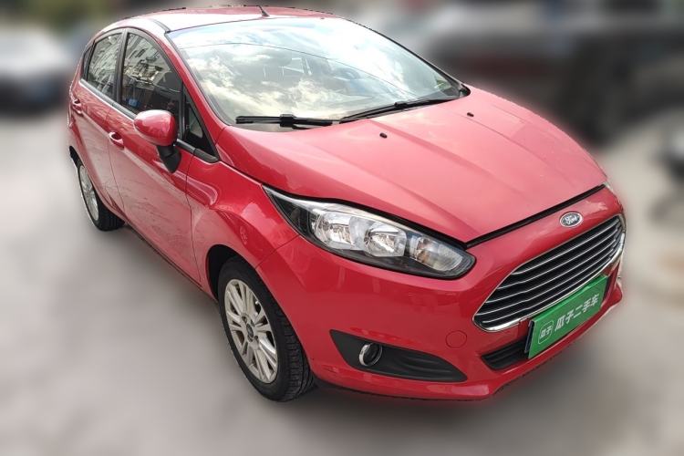Used Ford Fiesta 2013 Hatchback 1.5L Automatic Fashion Edition Front Right 45 Deg