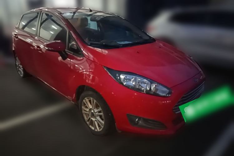 Used Ford Fiesta 2013 Hatchback 1.5L Automatic Fashion Edition Front Right 45 Deg