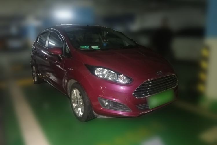 Used Ford Fiesta 2013 Hatchback 1.5L Automatic Fashion Edition Front Right 45 Deg