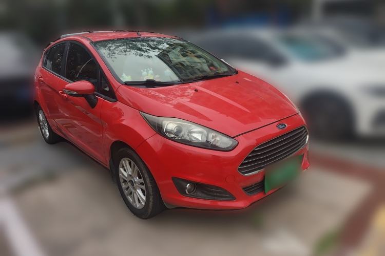 Used Ford Fiesta 2013 Hatchback 1.5L Automatic Fashion Edition Front Right 45 Deg