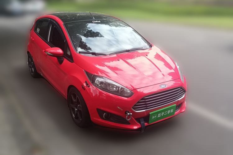 Used Ford Fiesta 2013 Hatchback 1.5L Automatic Fashion Edition Front Right 45 Deg