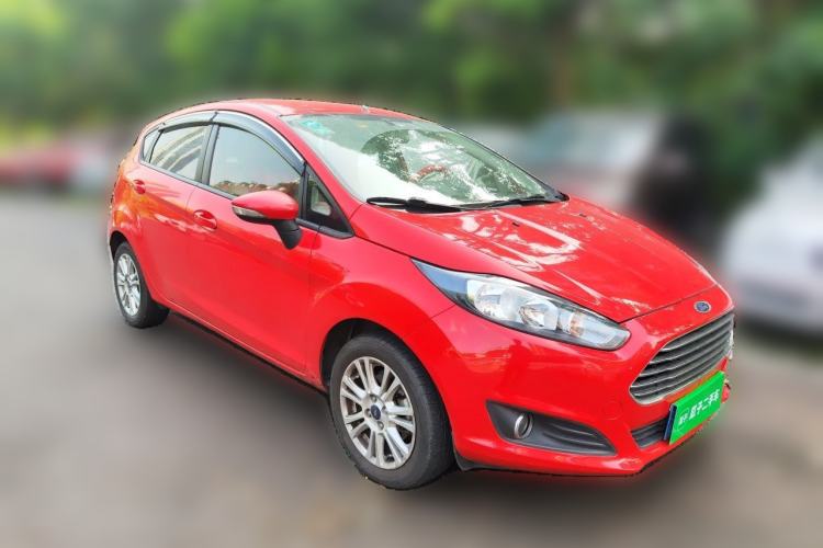 Used Ford Fiesta 2013 Hatchback 1.5L Automatic Fashion Edition Front Right 45 Deg